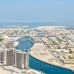 Bnbme - Waterfront Expansive Apt With Maid's Room, Poolside Cafe , دبي الإمارات العربية المتحدة
